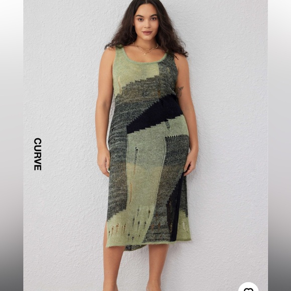 Cider Green and Black Knit destructed Dress 2X - Picture 3 of 11